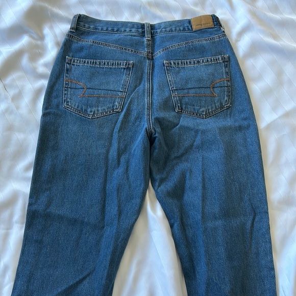 American eagle blue mom jeans - Picture 2 of 4